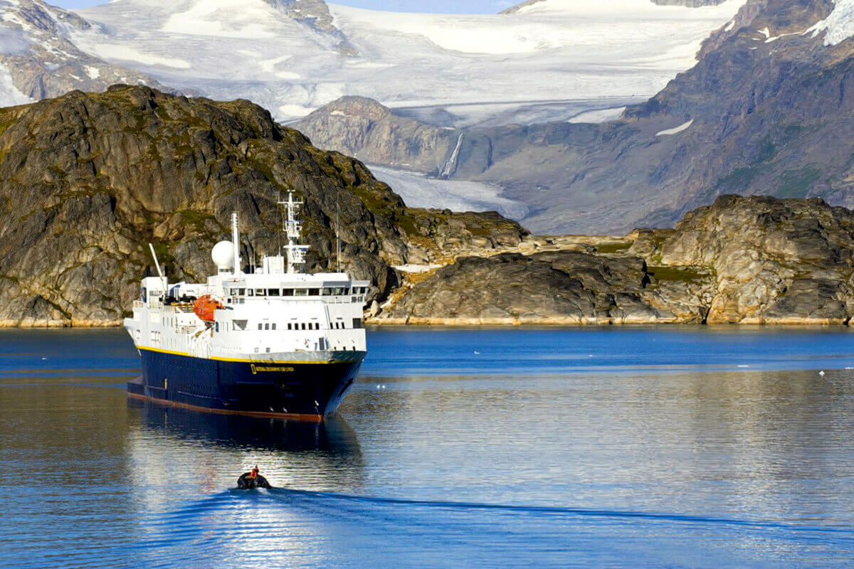 travel from newfoundland to greenland