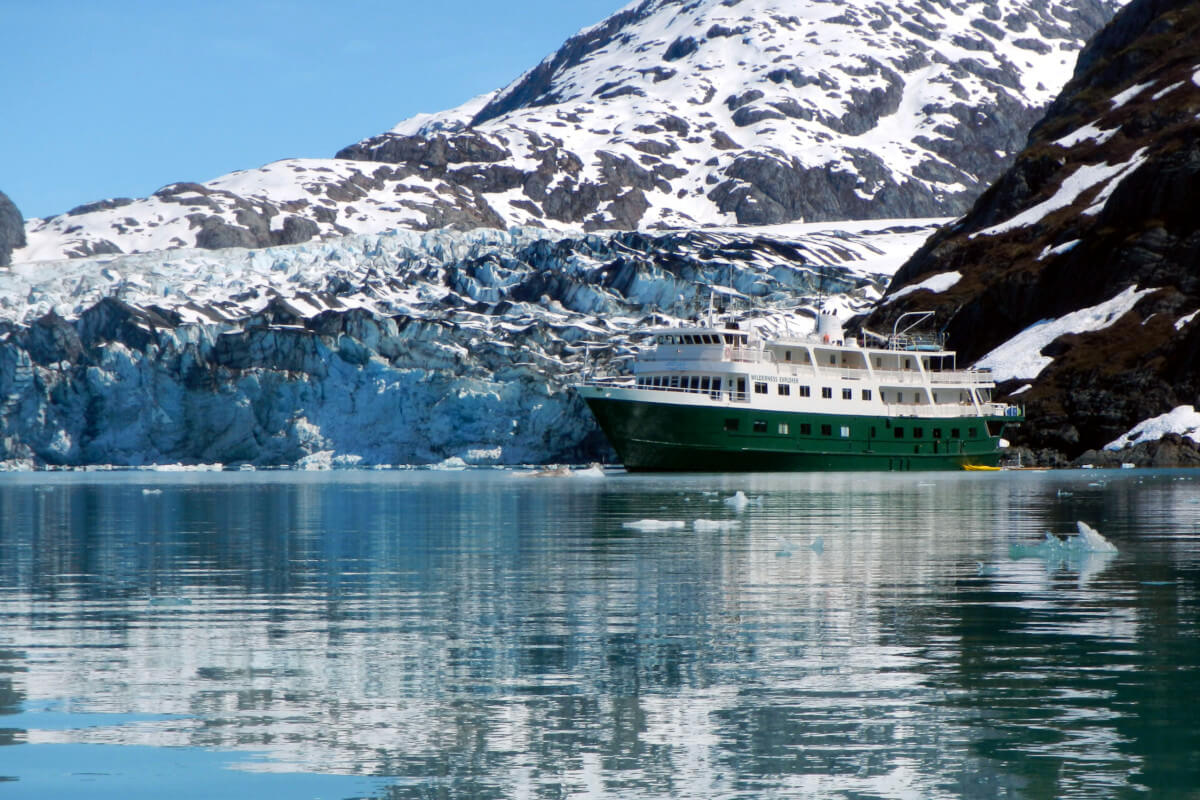 Wilderness Explorer sailing near Glacier