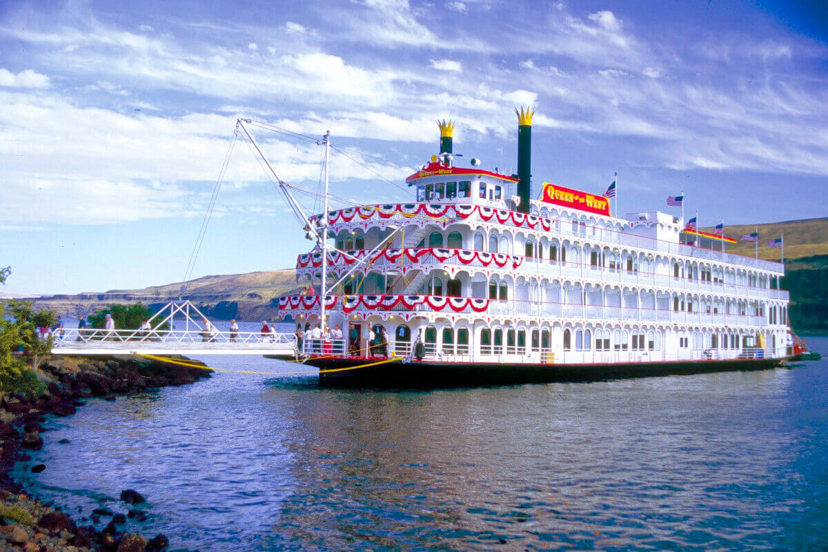 snake river cruise queen of the west